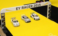Trzy modele RC przygotowane do wyścigi EY RACE